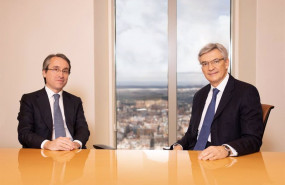 ep archivo   el socio director y proximo presidente de deloitte hector florez y el actual presidente