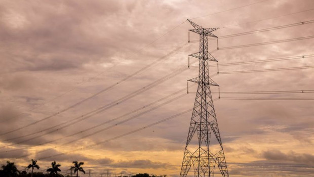 ep archivo   linea electrica de iberdrola en brasil