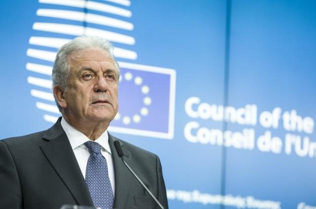 ep dimitris avramopoulos comisario europeo