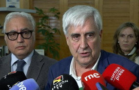 ep el catedratico de sanidad animal de unizar juan jose badiola y el consejero de agricultura ep el catedratico de sanidad animal de unizar juan jose badiola y el consejero de agricultura