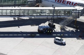 ep embarcar embarque embarcando finger gusano iberia pasajerosbarajas