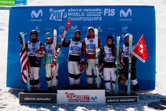 La Francesa Perrine Laffont Y El Japonés Ikuma Horishima En Sierra Nevada 2017 | SN2017 ep la francesa perrine laffontjapones ikuma horishimasierra nevada 2017
