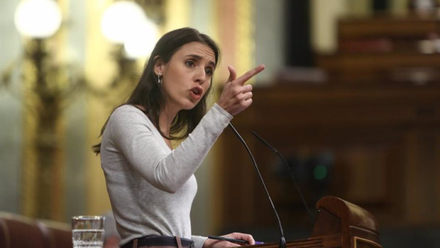 ep la ministra de igualdad irene montero interviene durante una sesion plenaria en el congreso de