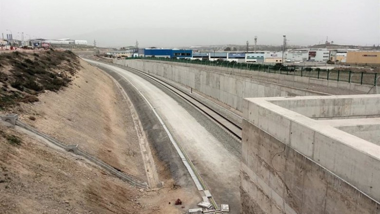 ep obras ferroviarias en la zona de el puche en almeria