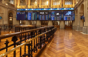 ep paneles del ibex 35 en el palacio de la bolsa de madrid a 10 de octubre de 2023 en madrid espana