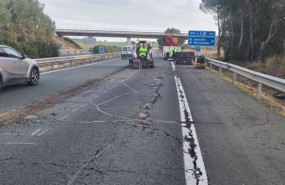 ep parcheo en el firme de la autovia a 4 en el kilometro 431