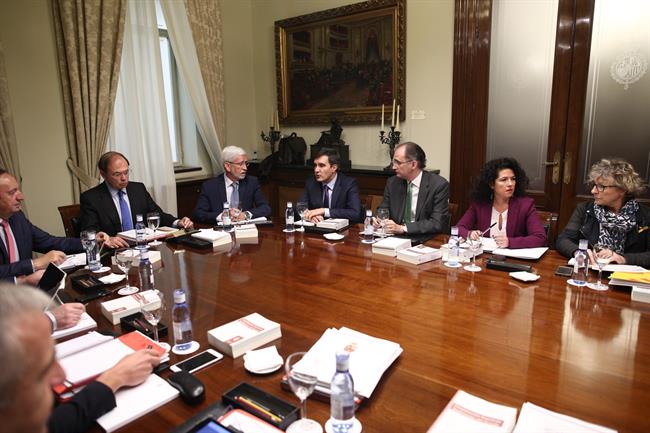 ep pio garcia-escudero presidereunionla juntaportavocessenado