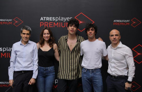 ep presentacionatresplayer premium de izquierdaderecha carlos fernandez directorcontenidosatresmedia tv natalia verbeke javier calvo javier ambrossijose antonio anton directorprogramacionnegocio digital