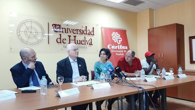 ep presentan un estudio sobre la situacion de salud de los inmigrantes en los asentamientos