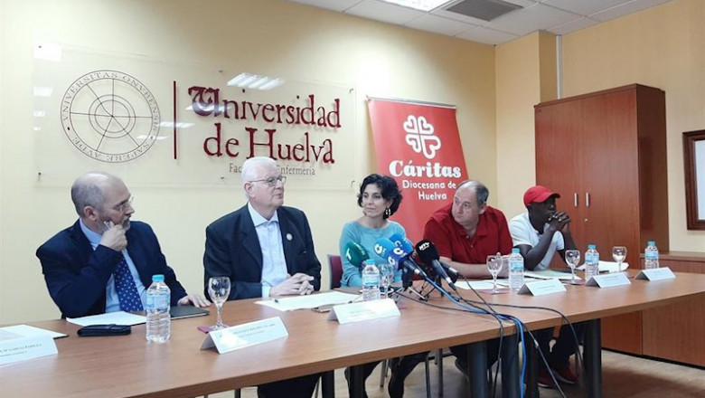 Presentan un estudio sobre la situación de salud de los inmigrantes en los asentamientos. | EUROPA PRESS. ep presentan un estudio sobre la situacion de salud de los inmigrantes en los asentamientos