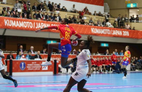 ep sandy barbosa lanza a porteria en el partido entre la seleccion espanola de balonmano y senegal ep sandy barbosa lanza a porteria en el partido entre la seleccion espanola de balonmano y senegal