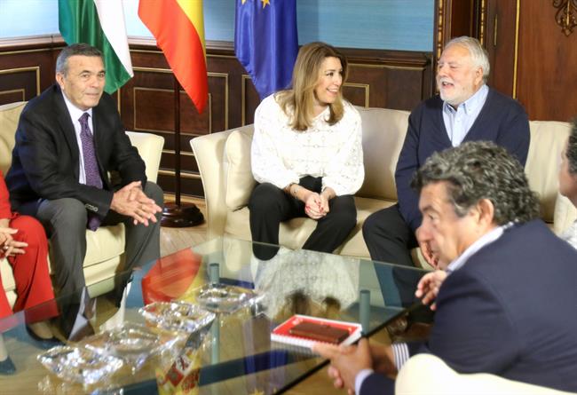 Susana Díaz, con la Federación de Organizaciones Andaluzas de Mayores | CARLOS MÁRQUEZ (EUROPA PRESS) (ARCHIVO) ep susana diaz confederacionorganizaciones andaluzasmayores