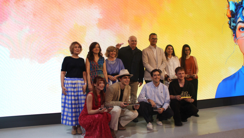 foto familia creative campus award 