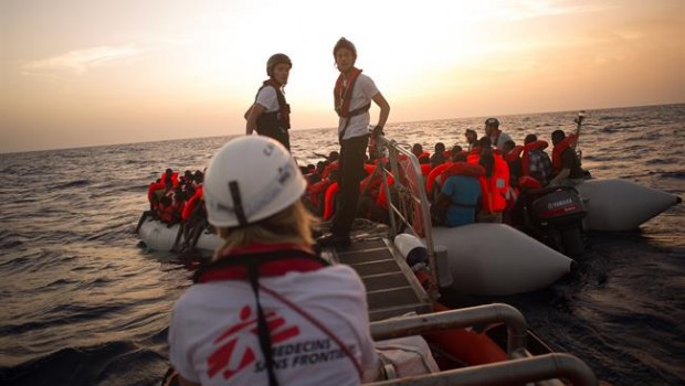 inmigrantes refugiados rescatados msf mediterraneo