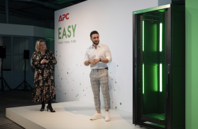 1639476174 schneider electric presenta su nueva gama easy rack a sus partners de soluciones it