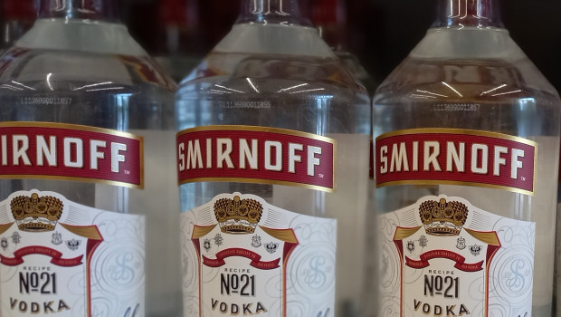 Diageo dl smirnoff vodka uk spiritueux boissons alcoolisées pub au détail 2