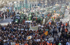 ep agricultores y ganaderos organizan una tractorada en valencia