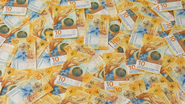 ep archivo   billetes de francos suizos