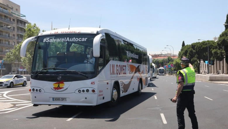 ep archivo   conductores de autobus pertenecientes al sector del transporte en autobus discrecional