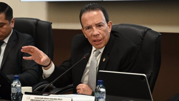 ep archivo   el presidente del banco de guatemala alvaro gonzalez ricci