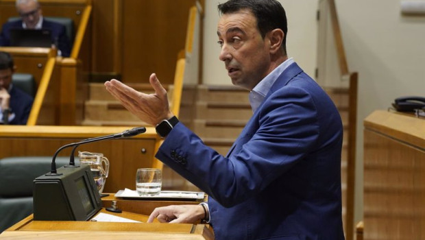 ep archivo   el vicelehendakari y consejero de economia trabajo y empleo mikel torres