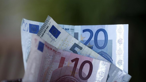 ep archivo   kkr ve oportunidad en movilizar los ahorros de los hogares europeos hacia activos