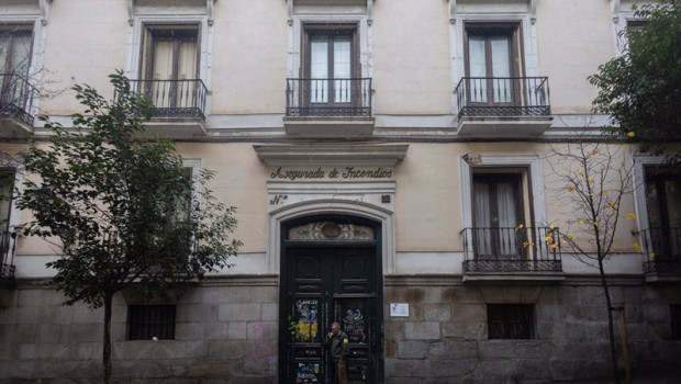 ep archivo   la fachada de un edificio de viviendas