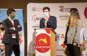 ep archivo   moro munoz y fernandez en la entrega del reto iberdrola en startup ole