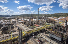ep archivo   panoramica de la planta de repsol en puertollano
