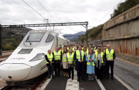 ep archivo   primer viaje en tren electrificado por la variante de pajares