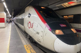 ep archivo tren tgv inoui que hace la ruta de alta velocidad barcelona paris parado en la estacion ep archivo tren tgv inoui que hace la ruta de alta velocidad barcelona paris parado en la estacion
