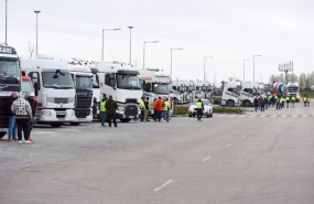 ep archivo   varios camiones estacionados en las inmediaciones del wanda metropolitano