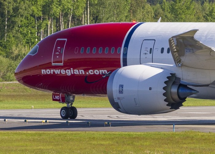 Avión de la aerolínea de bajo coste europea Norwegian. | NORWEGIAN - Archivo ep avion de la aerolinea de bajo coste europea norwegian