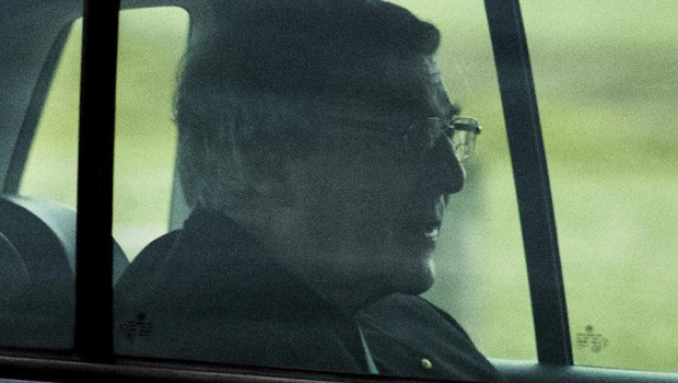 ep el cardenal australiano george pell dejando la prision australiana donde cumplia condena tras