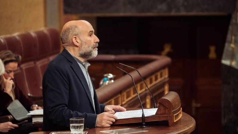 ep el diputado del bng nestor rego interviene durante una sesion plenaria extraordinaria en el ep el diputado del bng nestor rego interviene durante una sesion plenaria extraordinaria en el