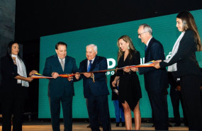 ep el hotel barcelo playa blanca ha celebrado este viernes su inauguracion oficial con una gala en