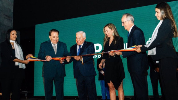 ep el hotel barcelo playa blanca ha celebrado este viernes su inauguracion oficial con una gala en