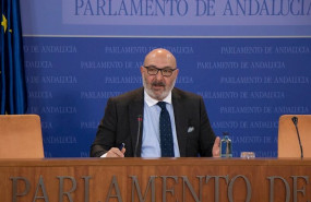 ep el portavoz parlamentario de vox alejandro hernandez en rueda de prensa en una imagen de archivo