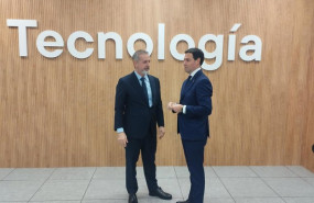 ep el presidente ejecutivo de telefonica marc murtra y el lehendakari imanol pradales en la