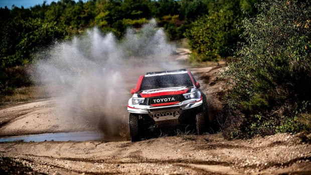 ep fernando alonso entrenando con vistas al dakar
