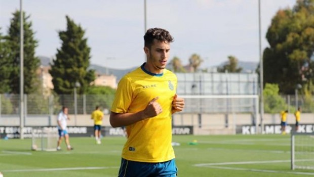 ep jugadorrcd espanyol mario hermosoun entrenamiento