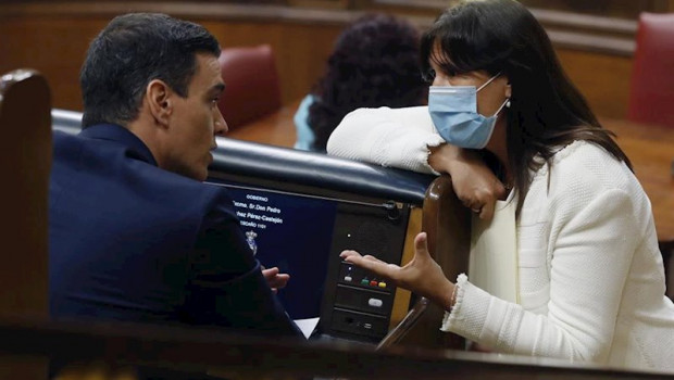 ep la portavoz de junts per catalunya en el congreso laura borrs conversa con el presidente del