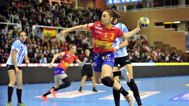 ep marta lopez con la seleccion espanola de balonmano