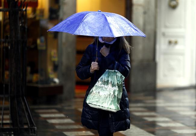 ep personaparaguasla lluvia 20180303181901 ep personaparaguasla lluvia 20180303181901