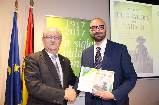 Presidente FPSOMC y premiado | OMC ep presidente fpsomcpremiado