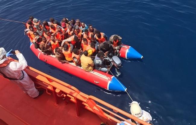 Rescate de patera | EUROPA PRESS/SALVAMENTO MARÍTIMO ep rescatepatera 20170705171411