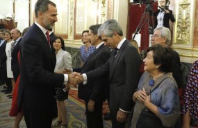 ep rey saludaadolfo suarez illana