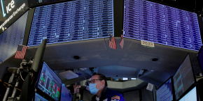 traders work on the floor of the new york stock exchange nyse new york 