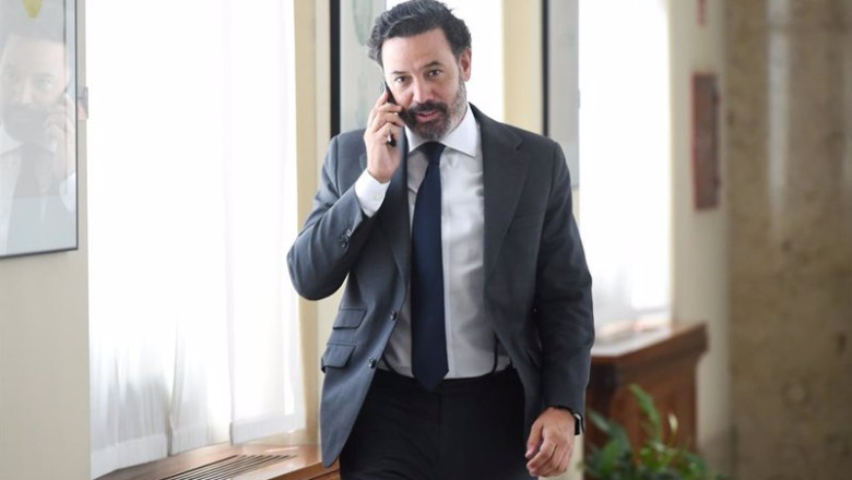 ep archivo el diputado del pp guillermo mariscal a su llegada a una reunion de la junta de ep archivo el diputado del pp guillermo mariscal a su llegada a una reunion de la junta de