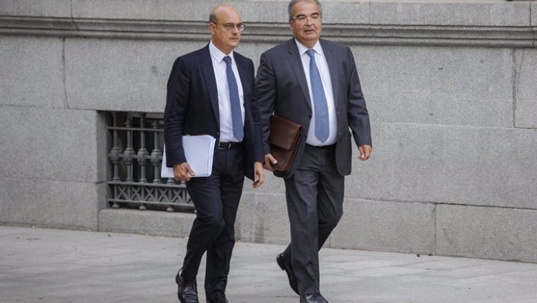 ep archivo el expresidente del banco popular angel ron y su abogado jose antonio choclan a su ep archivo el expresidente del banco popular angel ron y su abogado jose antonio choclan a su